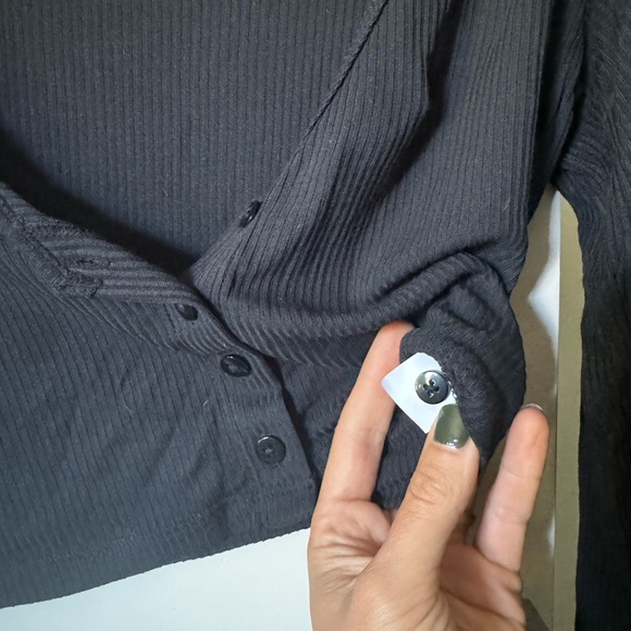 Alo yoga long sleeve Crop Top - Picture 2 of 3